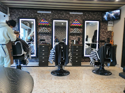 Smc barber à Saint-Martin-de-Crau