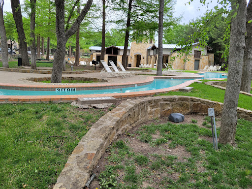 Hunter's Creek Free Style Pool and Splash Park