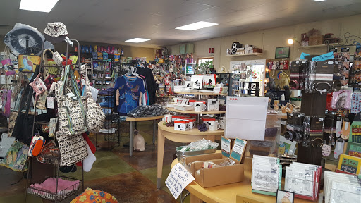 Pet Supply Store «Cat Shoppe & Dog Store», reviews and photos, 2824 Bransford Ave, Nashville, TN 37204, USA