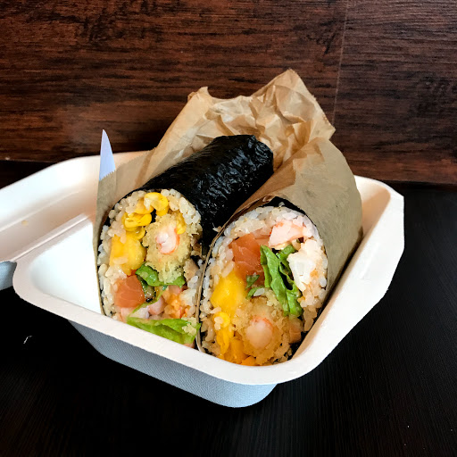 Poke fish sushi