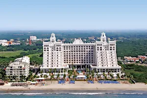 Hotel Riu Palace Pacifico image