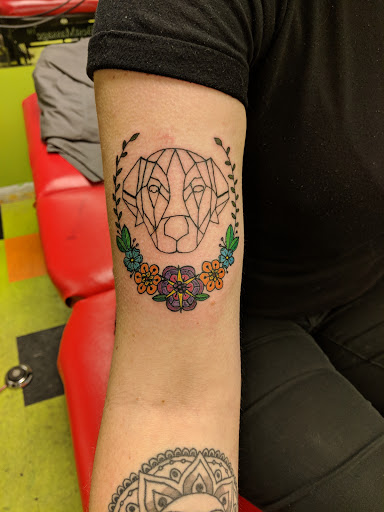 Tattoo Shop «Alternative Tattoo», reviews and photos, 613 Hilltop Rd, Curtis Bay, MD 21226, USA
