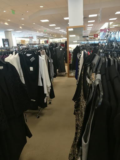 Stores to buy women's costumes Austin