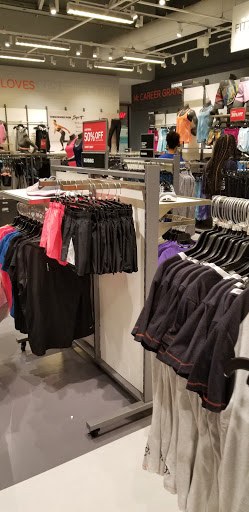 Clothing Store «Nike Factory Store», reviews and photos, 7000 Arundel Mills Cir #372, Hanover, MD 21076, USA