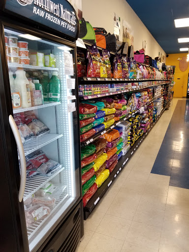 Pet Supply Store «Animal Crackers Pet Supply», reviews and photos, 949 NW Kings Blvd, Corvallis, OR 97330, USA
