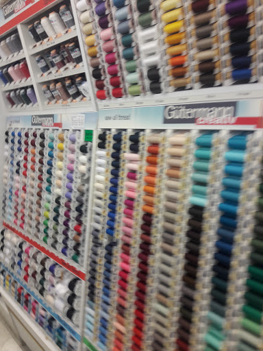 Fabric Store «Jo-Ann Fabrics and Crafts», reviews and photos, 1733 Parkview Dr #15-a, Chesapeake, VA 23320, USA