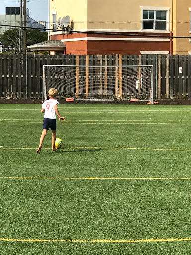 Recreation Center «Barry Recreational Center», reviews and photos, 7128 Barry St, Rosemont, IL 60018, USA