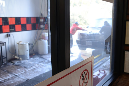 Car Wash «The Finish Line Car Wash», reviews and photos, 2900 Bee Cave Rd, Austin, TX 78746, USA