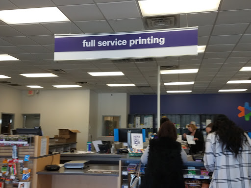 Print Shop «FedEx Office Print & Ship Center», reviews and photos, 11381 Causeway Blvd, Brandon, FL 33511, USA