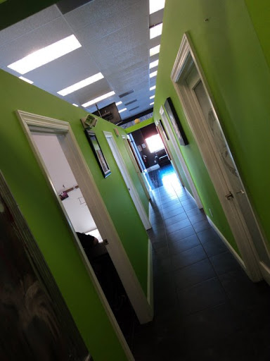 Tattoo Shop «Famous Tattoos & Body Piercing», reviews and photos, 5120 S Cleveland Ave, Fort Myers, FL 33907, USA