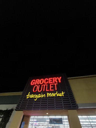 Grocery Store «Grocery Outlet Bargain Market», reviews and photos, 1523 Fremont Blvd, Seaside, CA 93955, USA