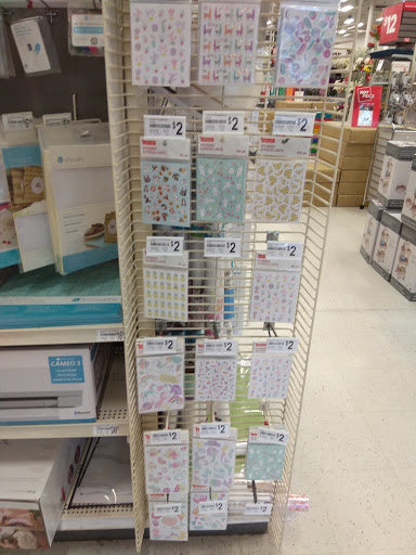 Craft Store «Michaels», reviews and photos, 340 Crossroads Blvd, Cary, NC 27511, USA