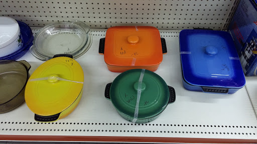 Thrift Store «Red Racks Thrift Store», reviews and photos, 1711 N Glenstone Ave, Springfield, MO 65803, USA