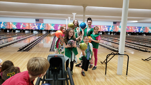 Bowling Alley «Beverly Lanes», reviews and photos, 8 Beverly Ln, Arlington Heights, IL 60004, USA