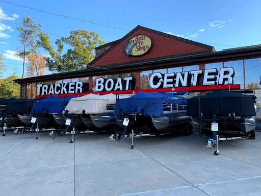Sporting Goods Store «Bass Pro Shops», reviews and photos, 11550 Lakeridge Pkwy, Ashland, VA 23005, USA