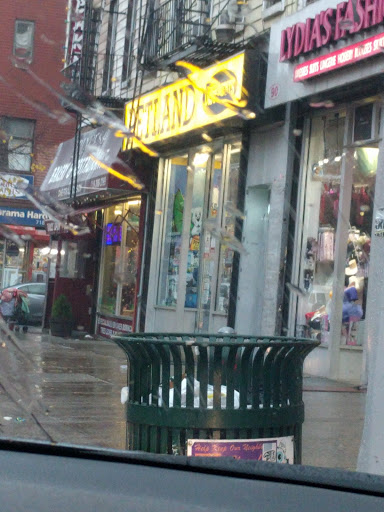 Pet Store «Petland Discounts - Graham Avenue», reviews and photos, 92 Graham Ave, Brooklyn, NY 11206, USA