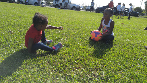 Golf Course «Indian Hills Golf Course», reviews and photos, 1600 S 3rd St, Fort Pierce, FL 34950, USA