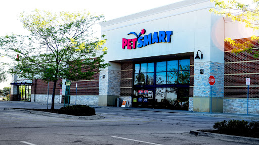 PetSmart, 350 Fifth St, Oswego, IL 60543, USA, 