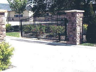 Tri-West Fence & Gate Ltd
