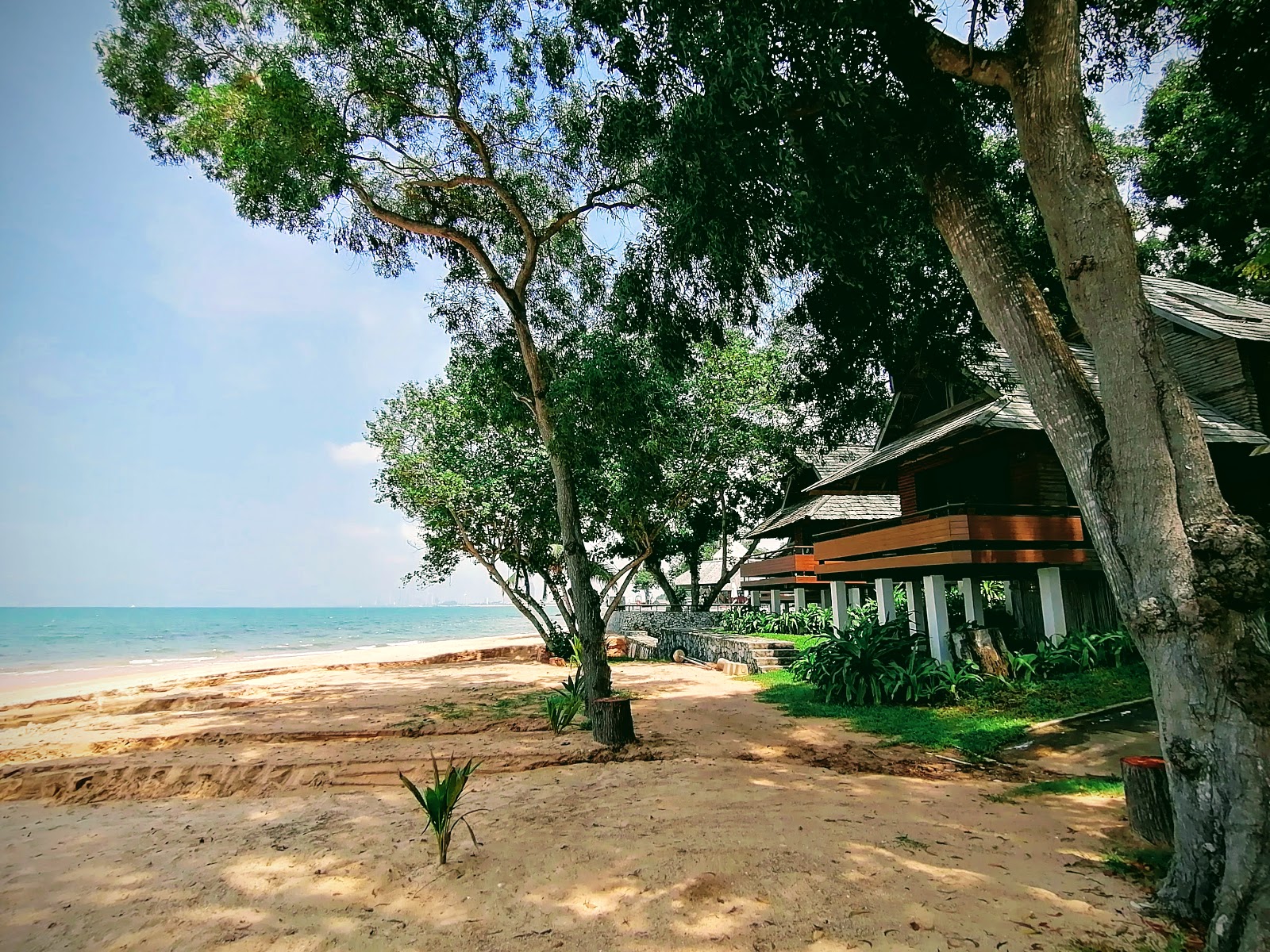 Photo de Tawanron Beach et le règlement
