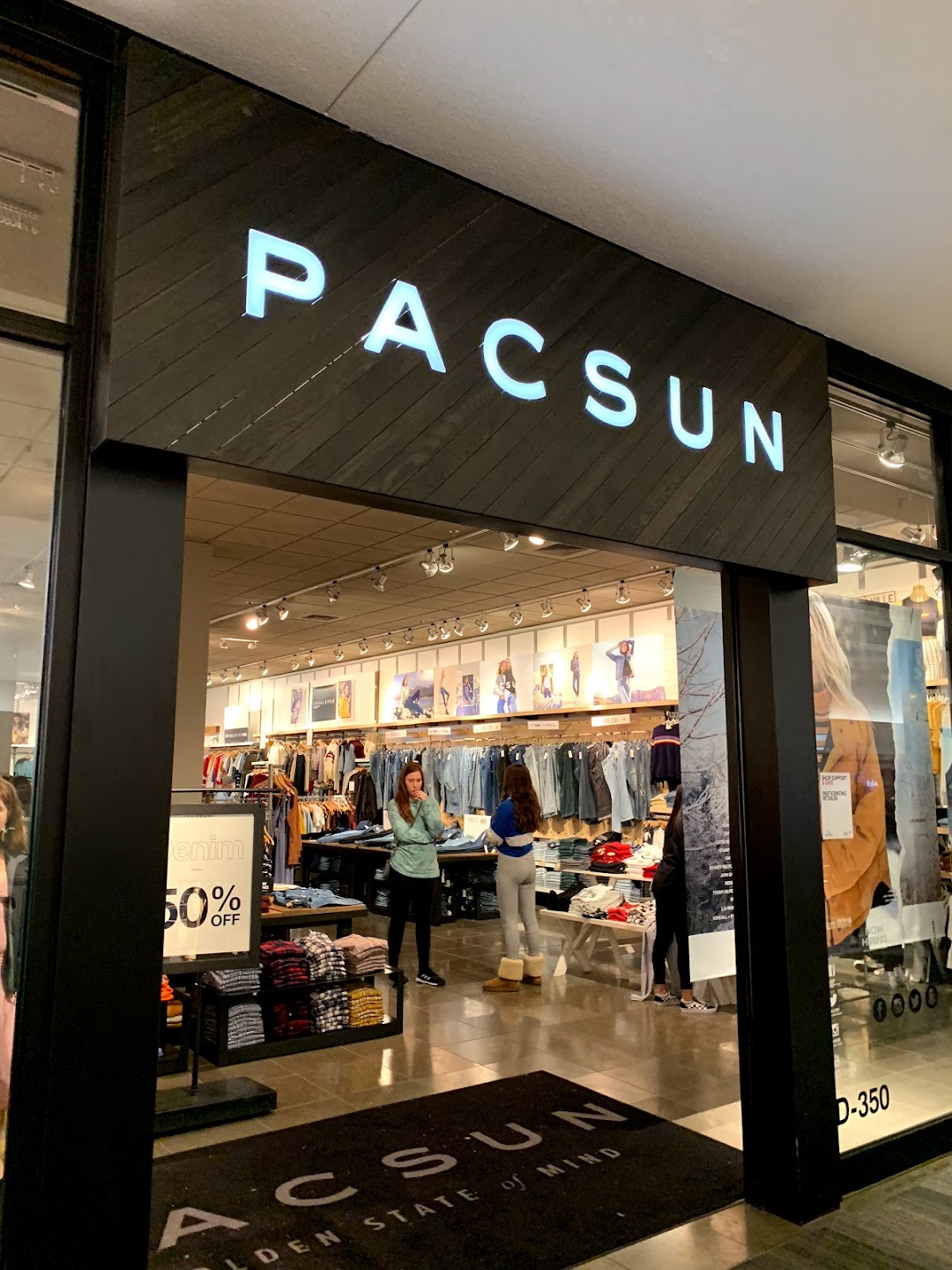 PacSun