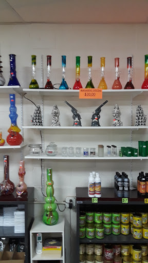 Tobacco Shop «Extreme Tobacco & Glass Accessories», reviews and photos, 7102 N 30th St, Omaha, NE 68112, USA