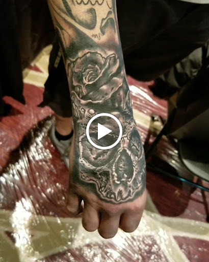 Tattoo Shop «Scratch The Surface Tattoo», reviews and photos, 6550 International Dr #111, Orlando, FL 32819, USA