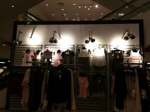 Shoe Store «Finish Line», reviews and photos, 2801 Stevens Creek Blvd, Santa Clara, CA 95050, USA