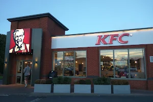 KFC Redditch - Clews Road image