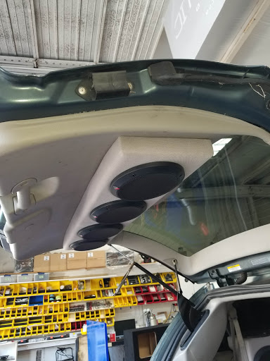 Car Stereo Store «Xtreme Audio Titusville», reviews and photos, 170 Fisher Ave, Titusville, FL 32796, USA