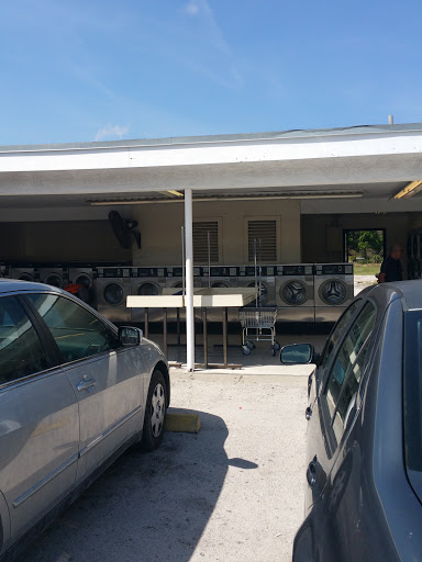 Laundromat «Flamingo Laundry Center Inc», reviews and photos, 4226 20th St, Vero Beach, FL 32960, USA