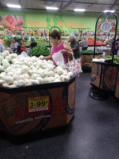 Grocery Store «El Super», reviews and photos, 5646 Whittier Blvd, Commerce, CA 90022, USA