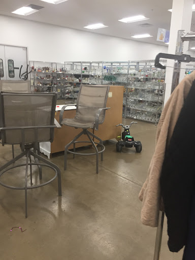 Thrift Store «Goodwill Store and Donation Center - Monona», reviews and photos, 2501 Royal Ave, Monona, WI 53713, USA