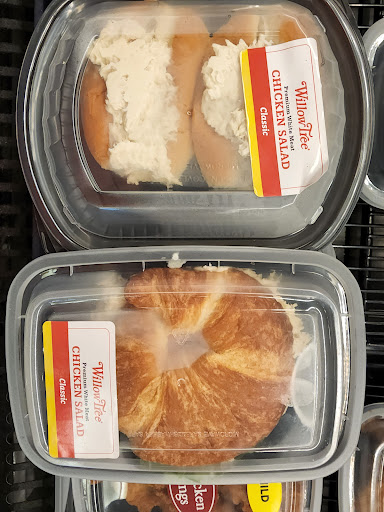 Supermarket «Super Stop & Shop - Whitman», reviews and photos, 475 Bedford St, Whitman, MA 02382, USA