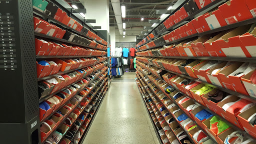Sporting Goods Store «Nike Clearance Store», reviews and photos, 40-24 College Point Blvd, Flushing, NY 11354, USA