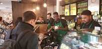 Atmosphère du Restaurant servant le petit-déjeuner Starbucks à Paris - n°17