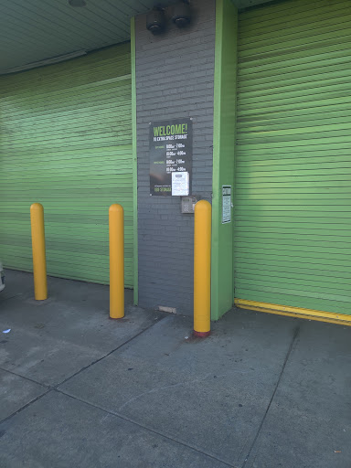 Self-Storage Facility «Secure Self Storage», reviews and photos, 1725 W Farms Rd, Bronx, NY 10460, USA