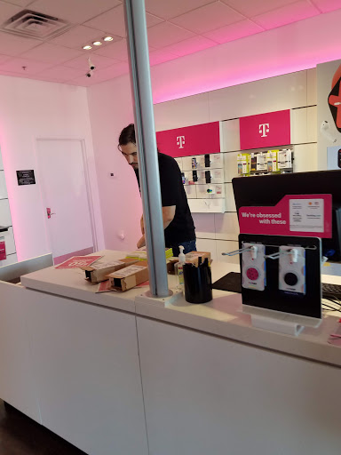 Shopping Mall «Collegetown Shopping Center», reviews and photos, 731 Delsea Dr, Glassboro, NJ 08028, USA