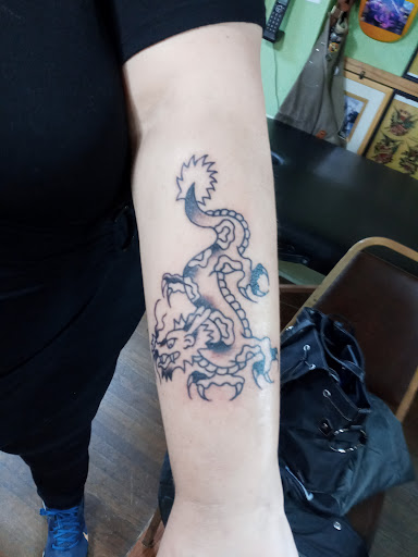 Tattoo Shop «Thrill Vulture Tattooing», reviews and photos, 39 E College Ave, Westerville, OH 43081, USA