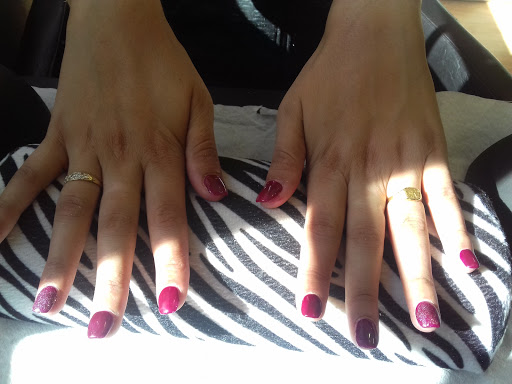 Información y opiniones sobre La Lola Peluquería de Córdoba