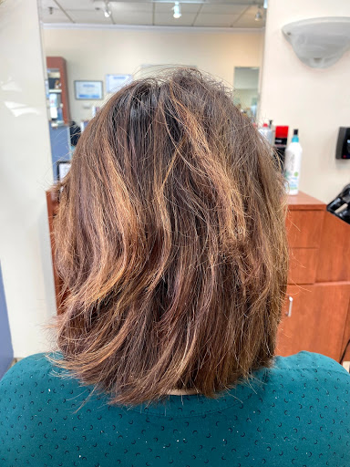 Barber Shop «California Hair Salon», reviews and photos, 712 W St Georges Ave, Linden, NJ 07036, USA