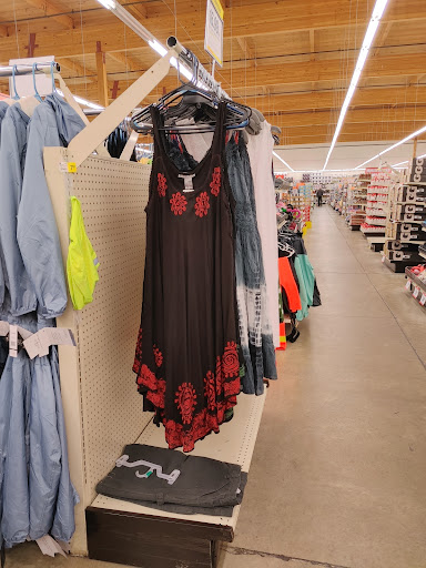 Department Store «Bi-Mart», reviews and photos, 2800 NE Hogan Dr, Gresham, OR 97030, USA