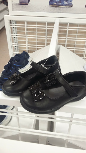 Shopping Mall «South Oaks Shopping Center», reviews and photos, 1546 S Ohio Ave, Live Oak, FL 32064, USA