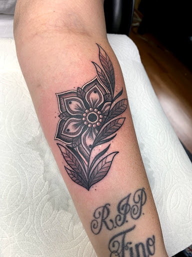 Explore tattoo ideas for lesbian couples, creative tattoo ideas in Prescott, available at BlackGold Tattoo