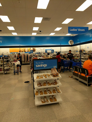 Clothing Store «Ross Dress for Less», reviews and photos, 415 South State Road 7, Hollywood, FL 33023, USA