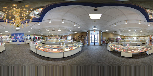 Jewelry Store «L E Smith Family Jewelers», reviews and photos, 9501 Collinsville Rd, Collinsville, IL 62234, USA