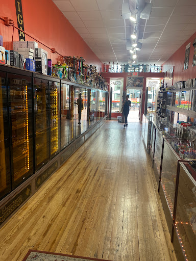 Tobacco Shop «Carytown Tobacco», reviews and photos, 218 W Main St, Charlottesville, VA 22902, USA