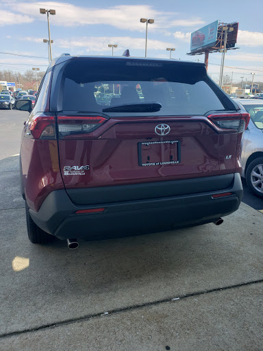 Toyota Dealer «Toyota of Louisville on Dixie Highway», reviews and photos, 6514 Dixie Hwy, Louisville, KY 40258, USA