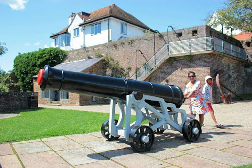 Motorcycle Dealer «Triumph of Westchester», reviews and photos, 512 Tarrytown Rd, White Plains, NY 10607, USA