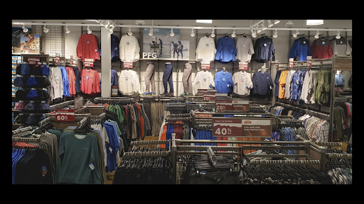 Sportswear Store «Columbia Sportswear Outlet Store - Orlando Premium Outlets», reviews and photos, 8166 Vineland Ave #1765, Orlando, FL 32821, USA